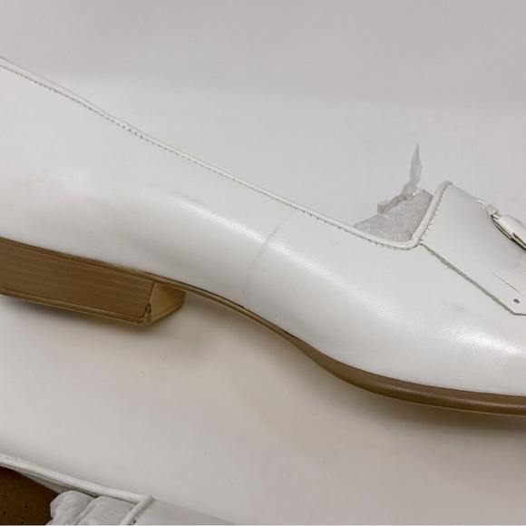 Naturalizer White Leather Tassel Loafers Size 9W - Picture 10 of 11